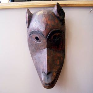 Des Pots - A monkey mask from the Terai region of Nepal - Schreuder - kraan.shop