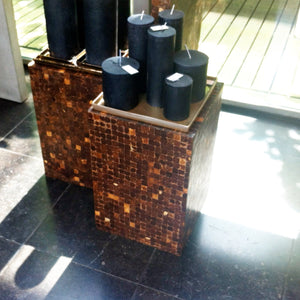 Des Pots - Met kokosnoot belijmde kruk / bijzettafel h. 46 / b. 30 cm - Schreuder - kraan.shop