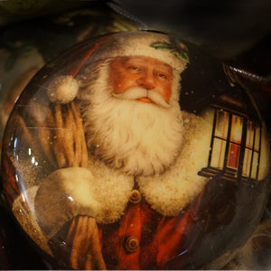 GoodwillLacquer santa with lantern kerstbal 8,5 cm - Schreuder-kraan.shop