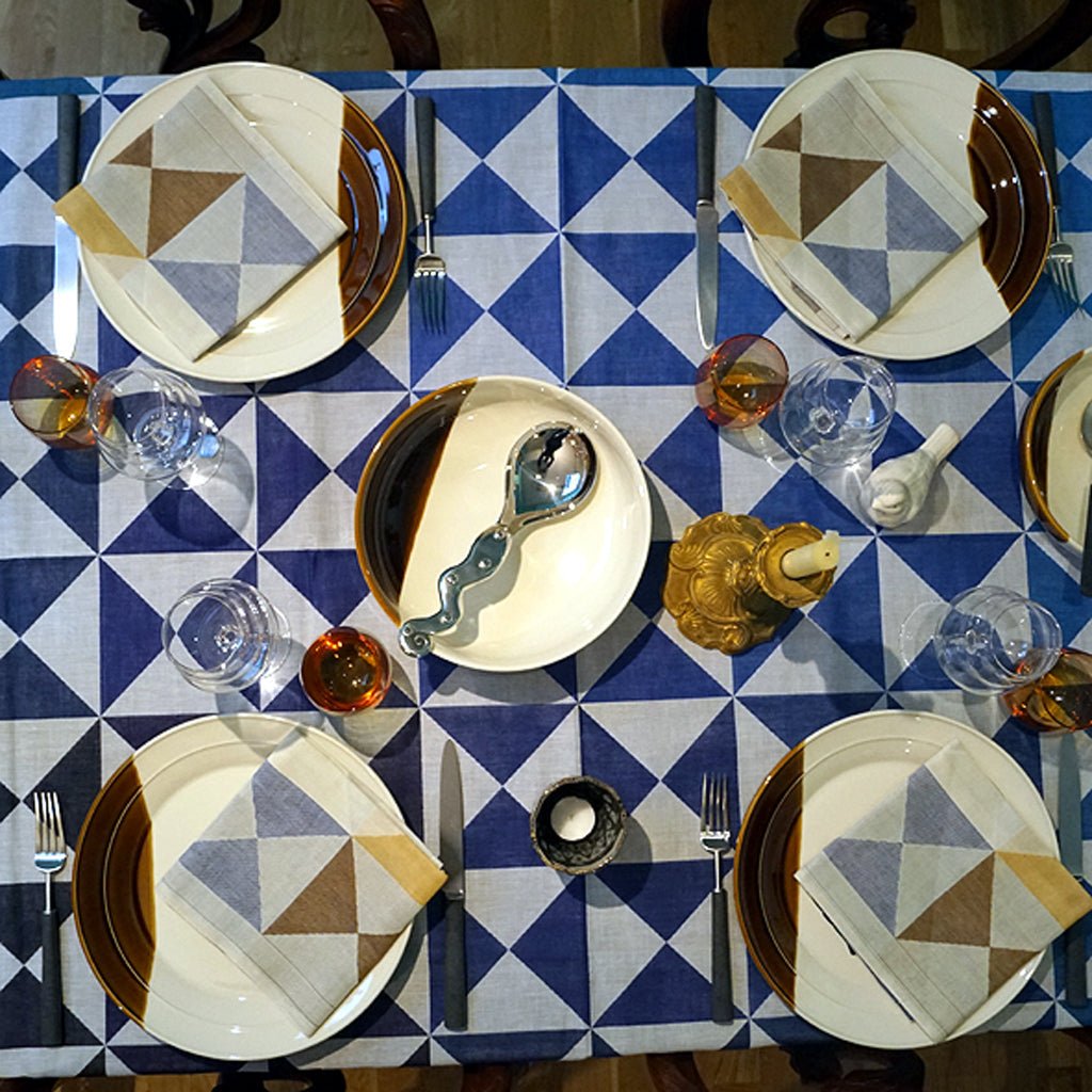 Le Jacquard FrançaisOrigami encre tafelkleed (140×140 cm) katoen - Schreuder-kraan.shop