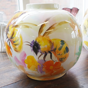 Des Pots - Handbeschilderde porseleinen bijenvaas op geel fond - Schreuder - kraan.shop