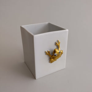 Adam & Ziege-"New York" porseleinen vaasje met goudgepolijste kikker, hoogte 8 cm - Schreuder-kraan.shop